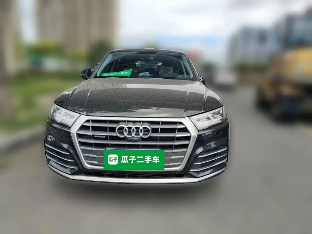 Audi Q5L — миниатюра 2