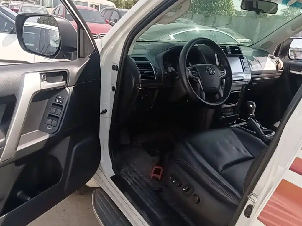 Toyota Prado — миниатюра 16