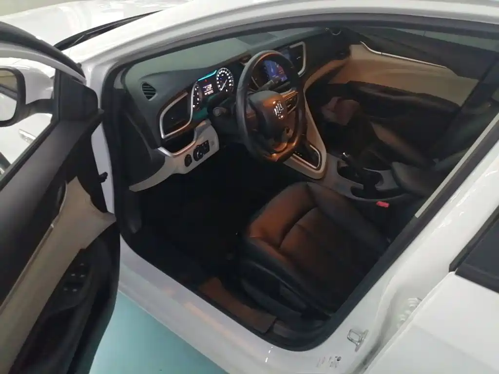Buick Excelle — миниатюра 16