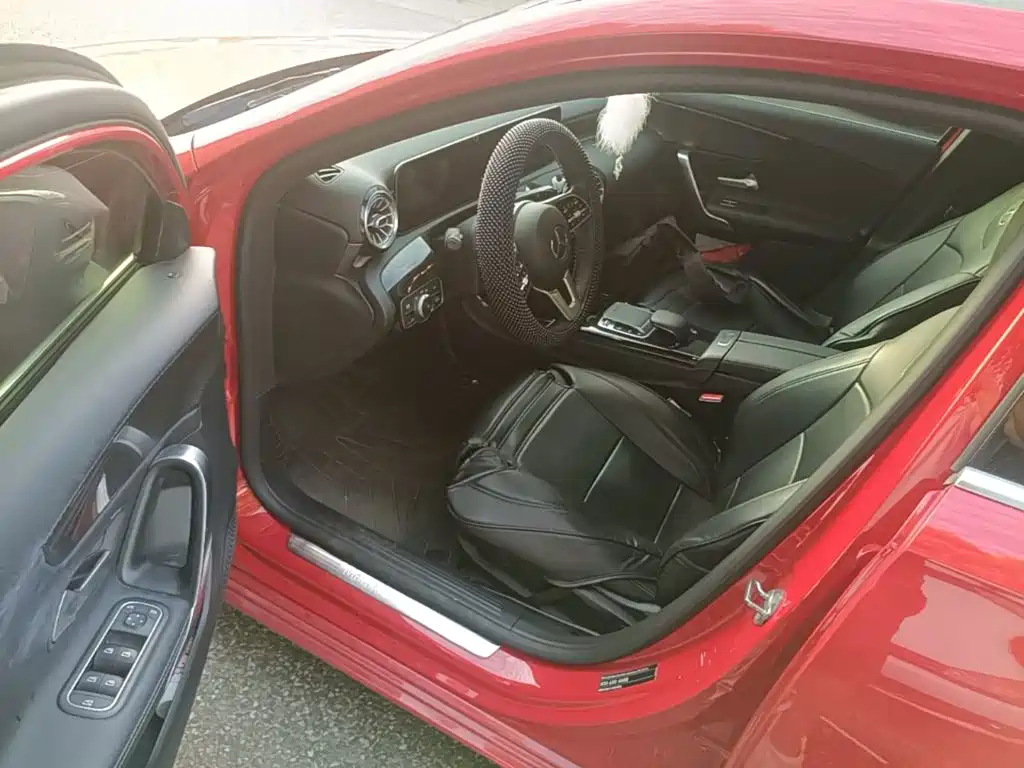 Mercedes-Benz A-Class (Import) — миниатюра 16