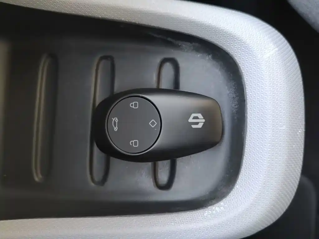 Leapmotor Leapmotor T03 — миниатюра 9
