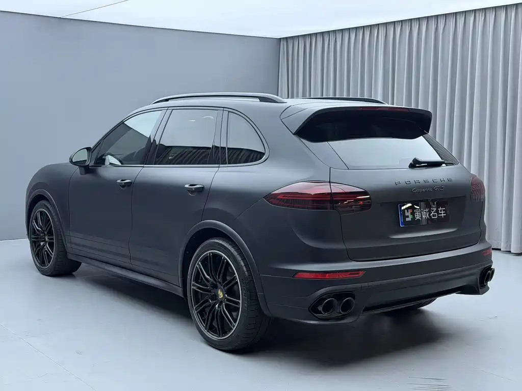 Porsche Cayenne — миниатюра 4