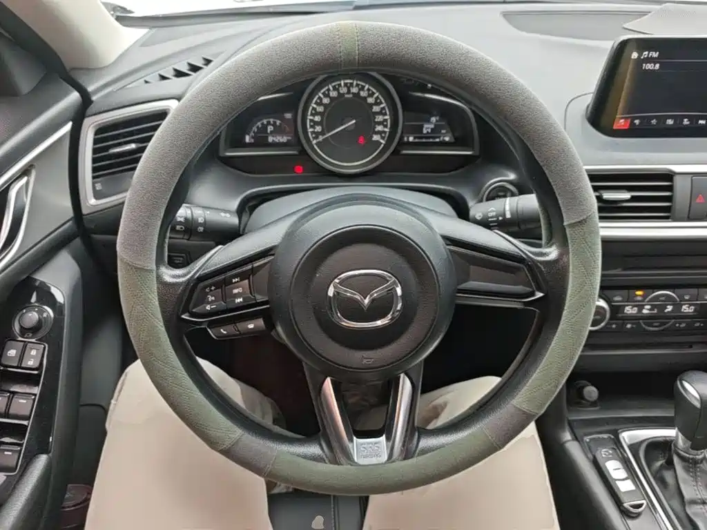 Mazda 3 Axela — миниатюра 11