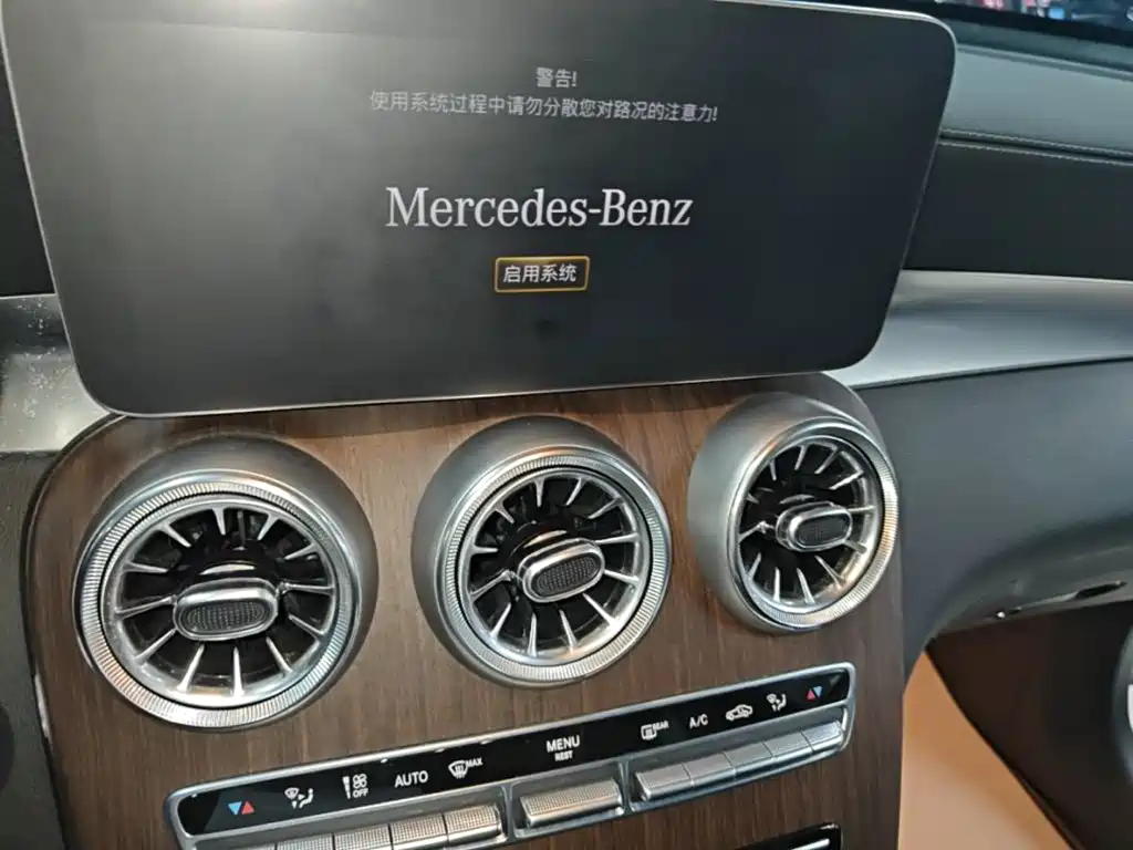 Mercedes-Benz GLC — миниатюра 13