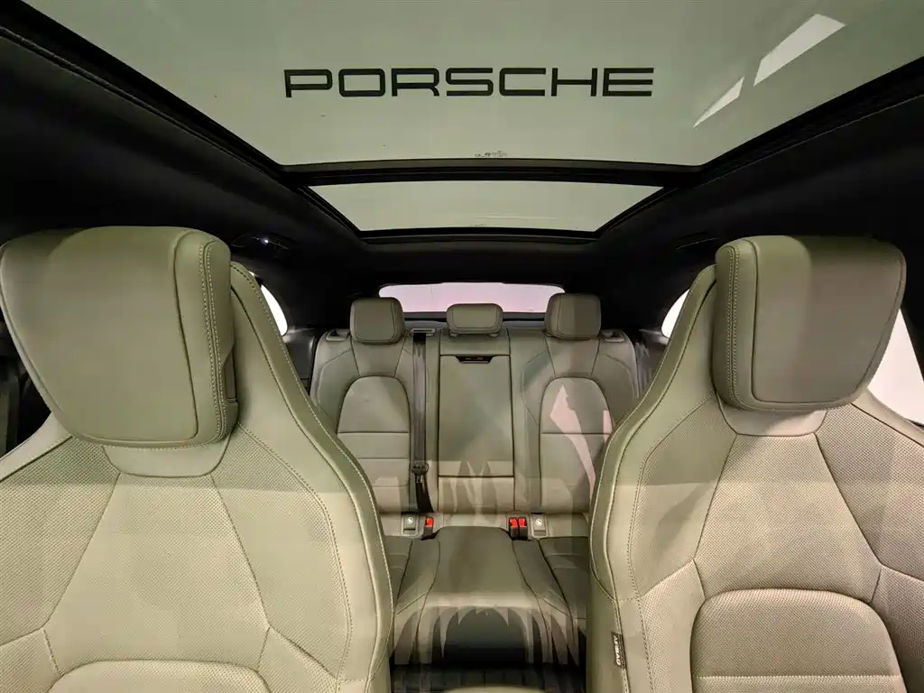 Porsche Macan EV — миниатюра 6