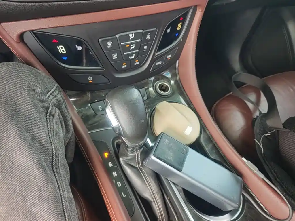 Buick Envision Plus — миниатюра 14