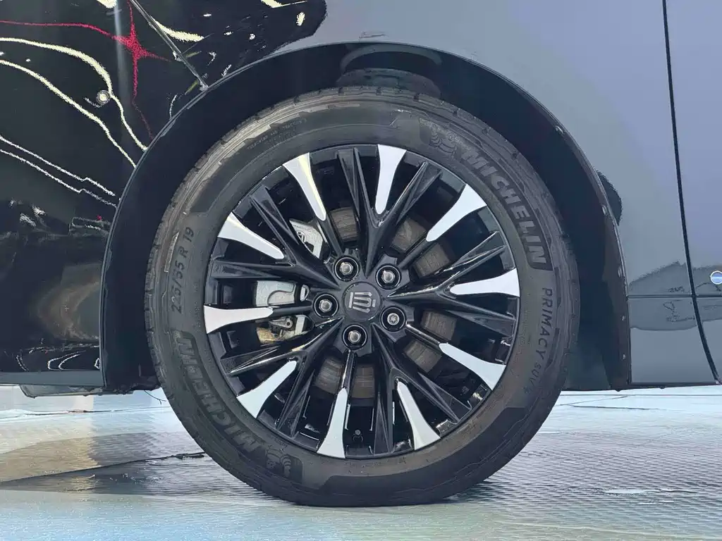 Toyota Vellfire — миниатюра 17