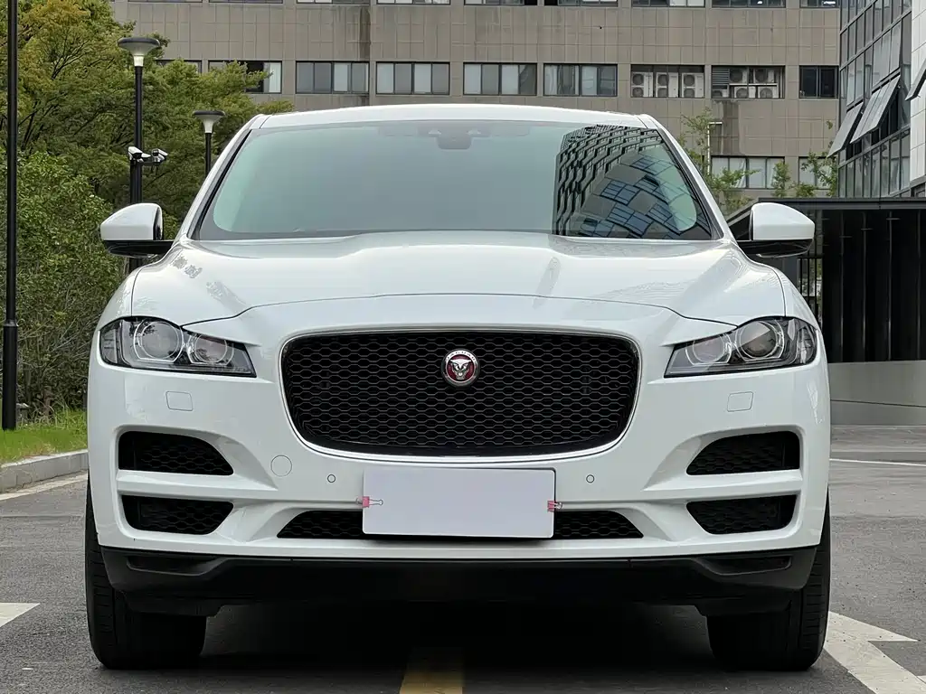 JAGUAR  F PACE
