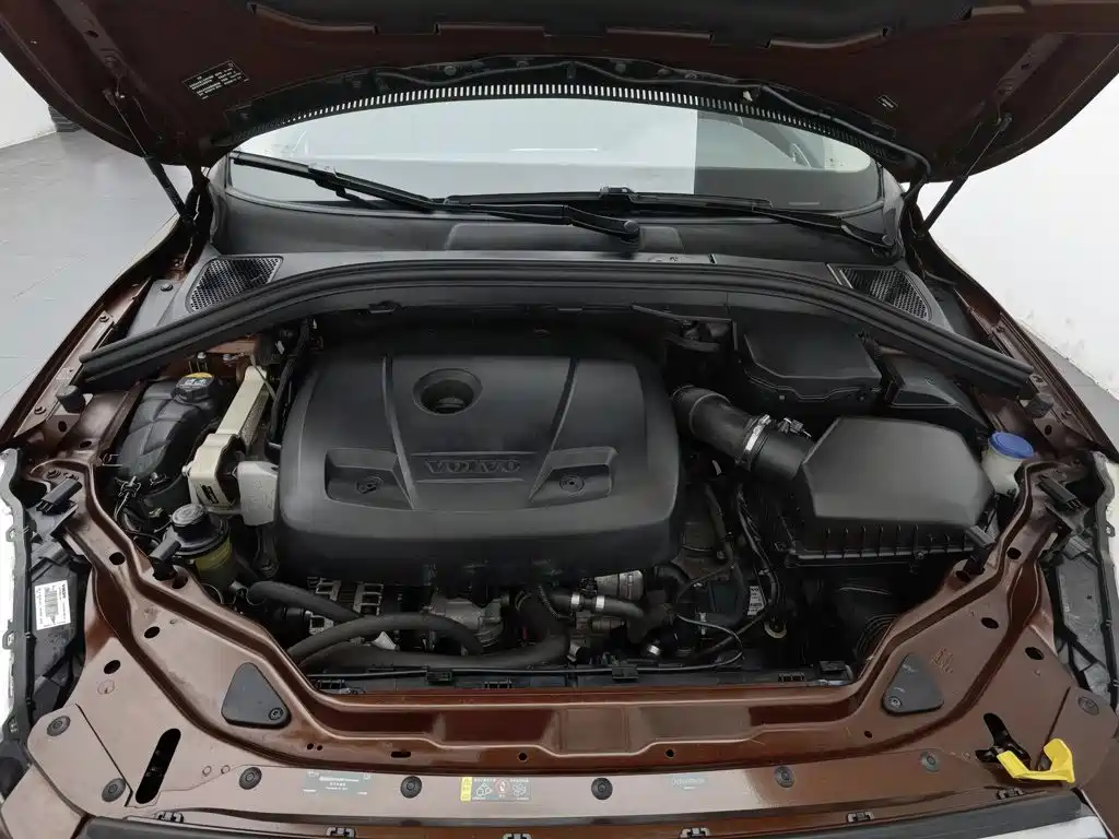 Volvo XC60 — миниатюра 6