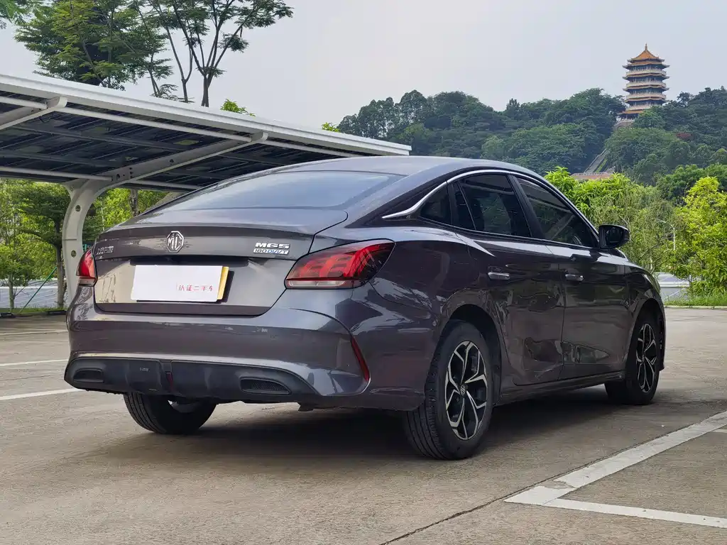 MG MG5 — миниатюра 8