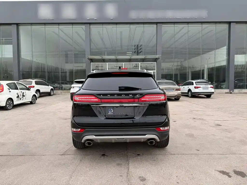 Lincoln MKC — миниатюра 11