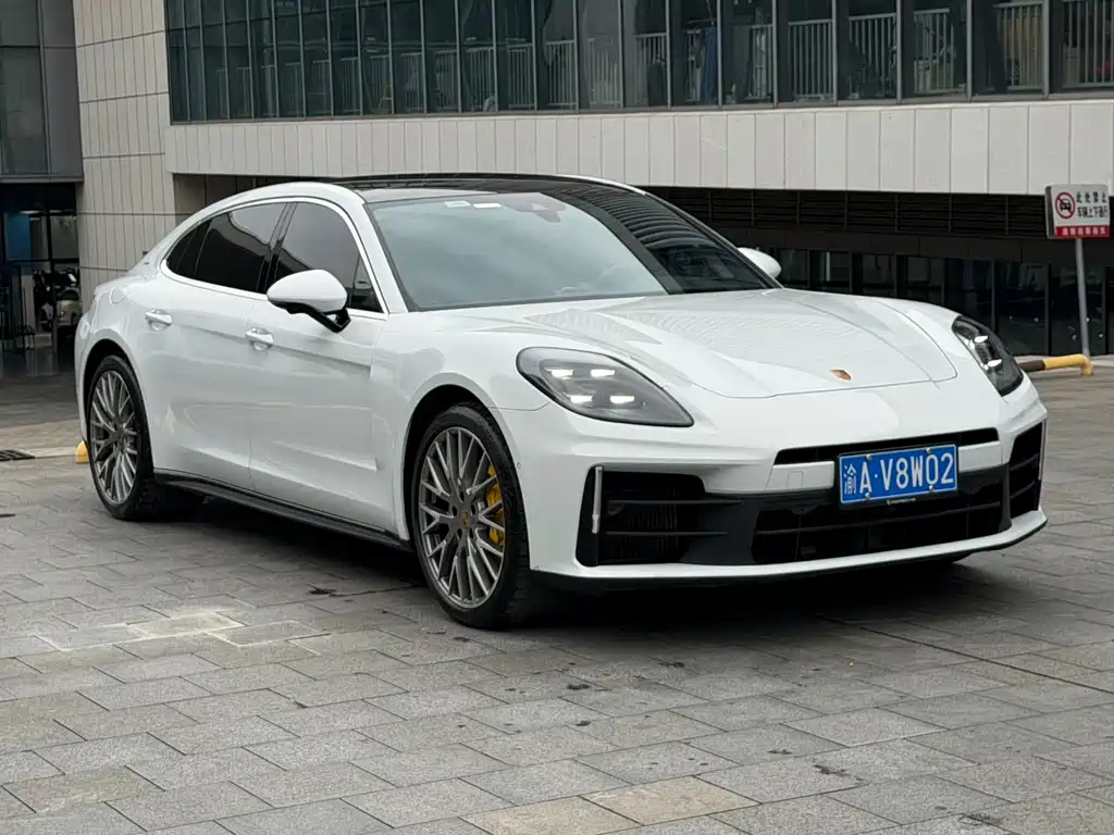 Porsche Panamera — миниатюра 3