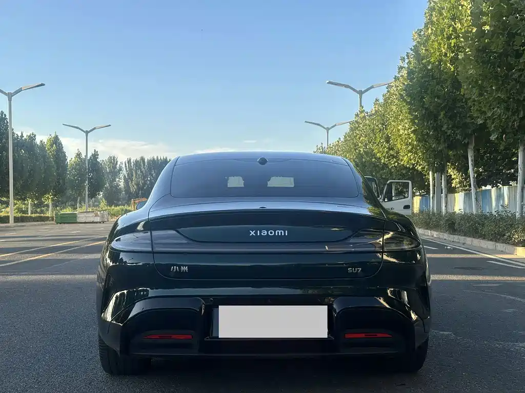 Xiaomi SU7 — миниатюра 16