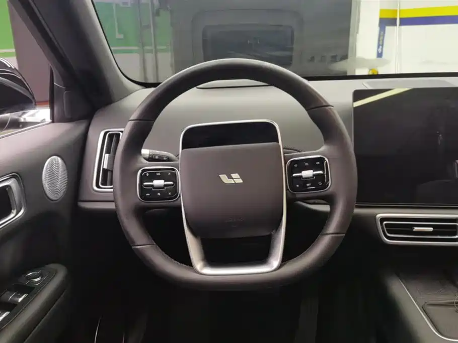 Li Auto IDEAL L6