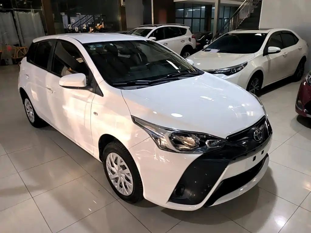 Toyota Yaris L — миниатюра 4