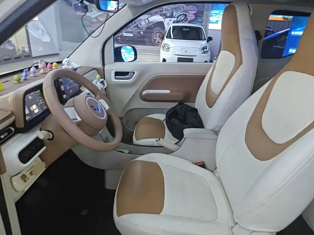 Wuling MINIEV — миниатюра 15