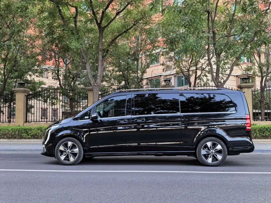Mercedes-Benz V-Class — миниатюра 4