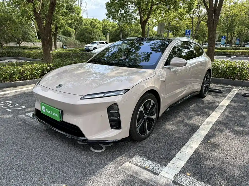 NIO ET5T — миниатюра 2
