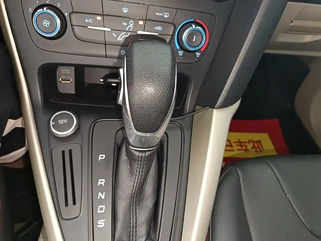 Ford Focus — миниатюра 14