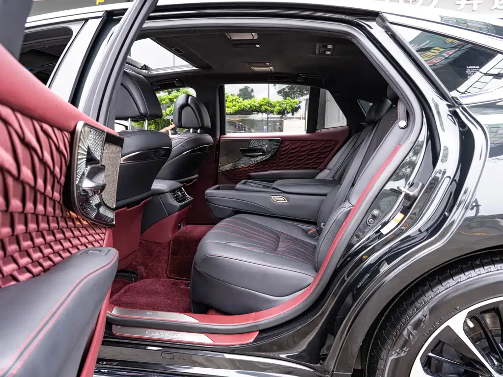 Lexus LS — миниатюра 10