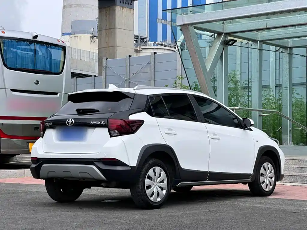 Toyota Yaris L — миниатюра 12