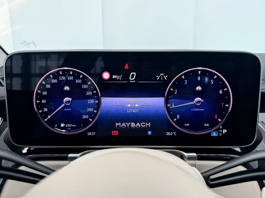 Mercedes-Benz S-Class — миниатюра 13