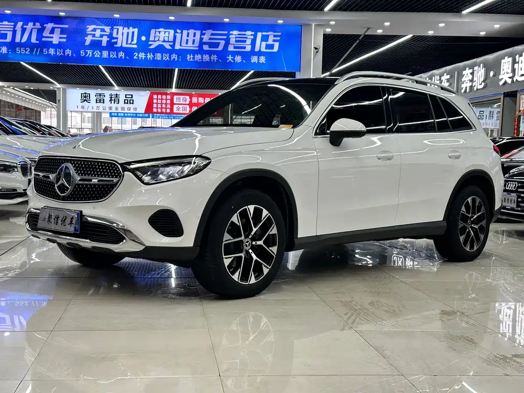 Mercedes-Benz GLC 2023