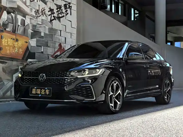 2025 Volkswagen Passat