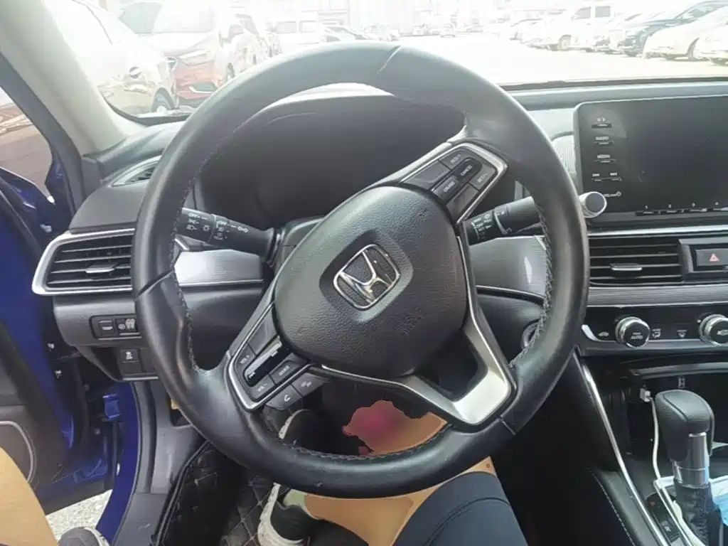 Honda Accord — миниатюра 11