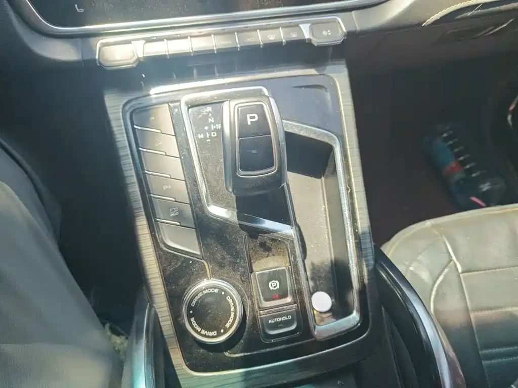 Geely Boyue — миниатюра 10