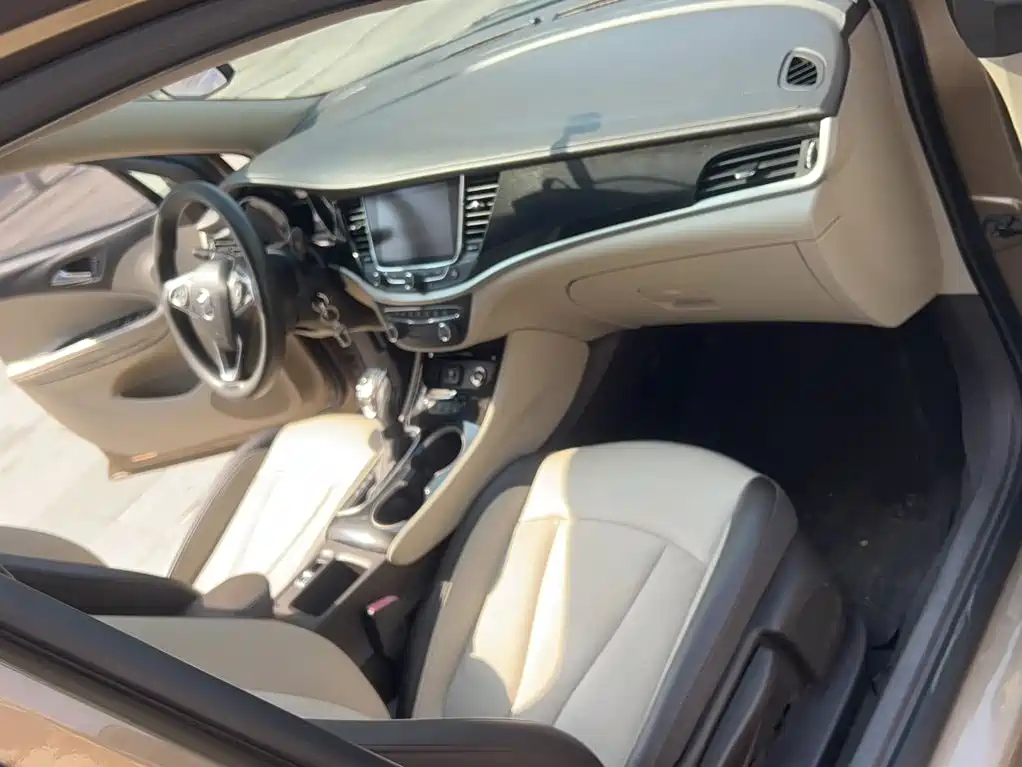 Buick Verano — миниатюра 18