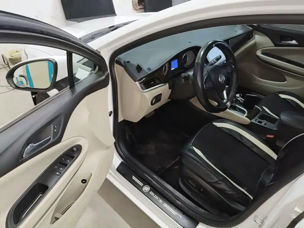 Buick Verano — миниатюра 16