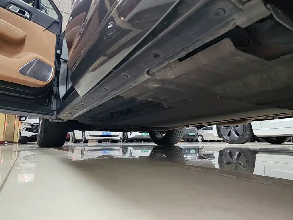 Li Auto Li ONE — миниатюра 22