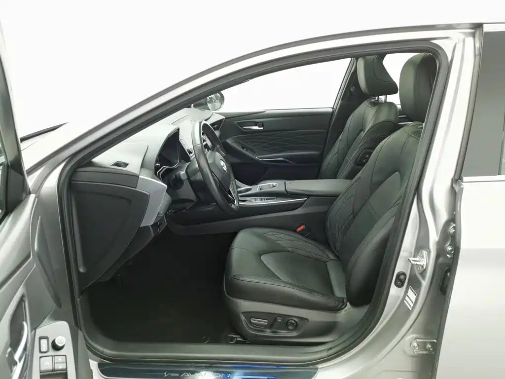 Toyota Avalon — миниатюра 10