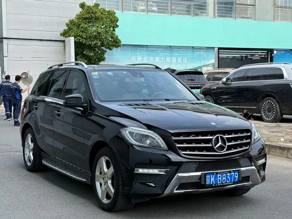 Mercedes-Benz M-Class — миниатюра 2