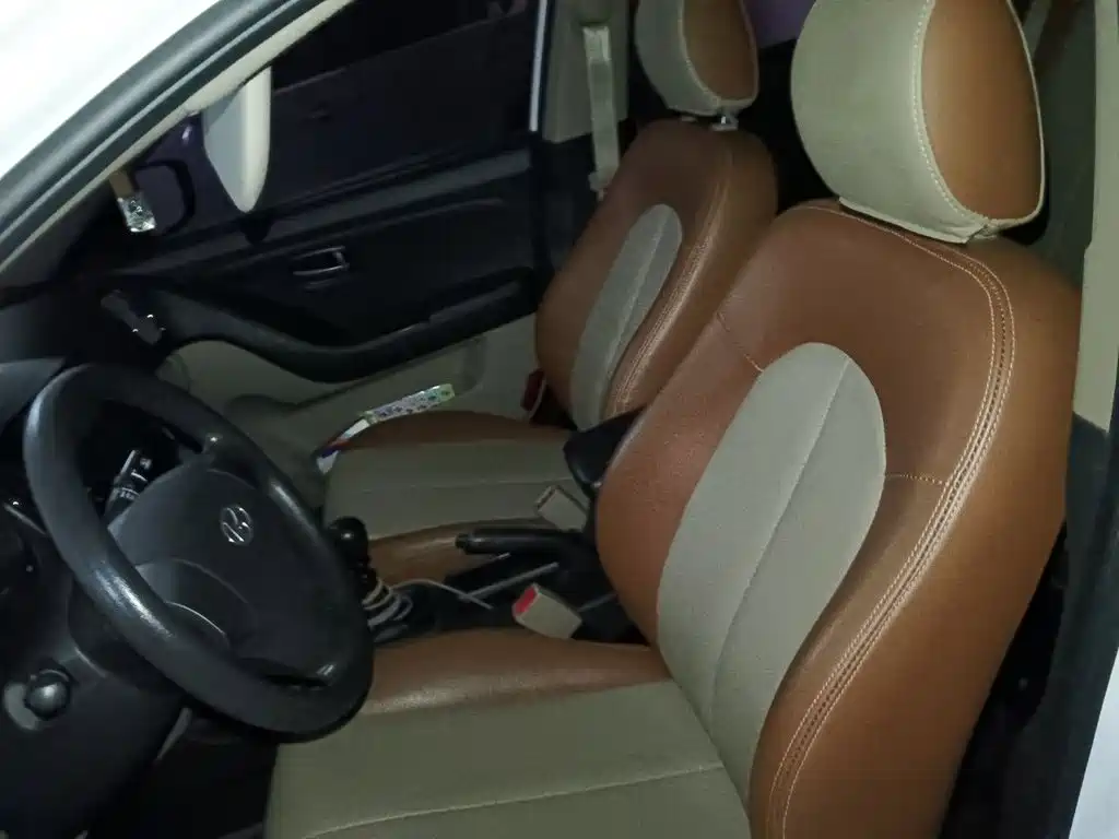 Hyundai Elantra — миниатюра 16