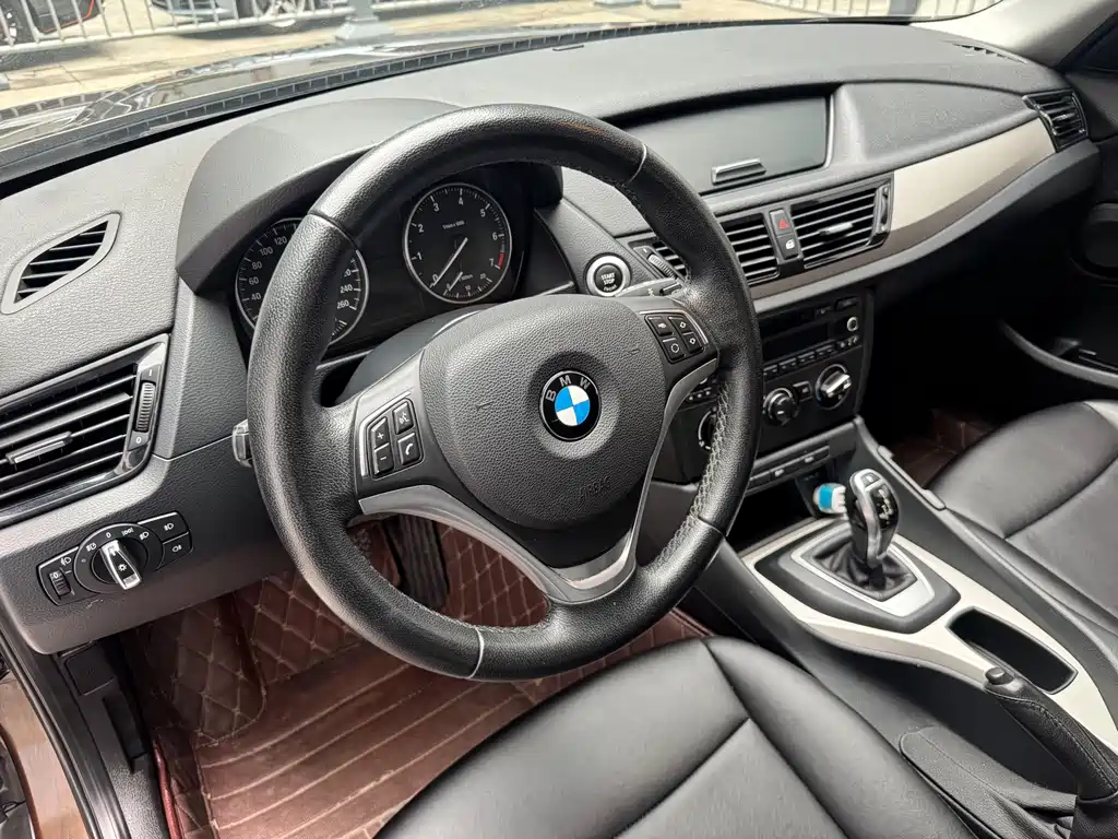 BMW X1 — миниатюра 10