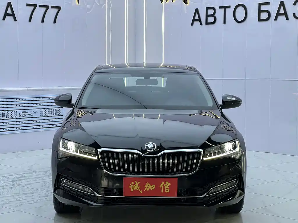 Skoda Superb — миниатюра 2