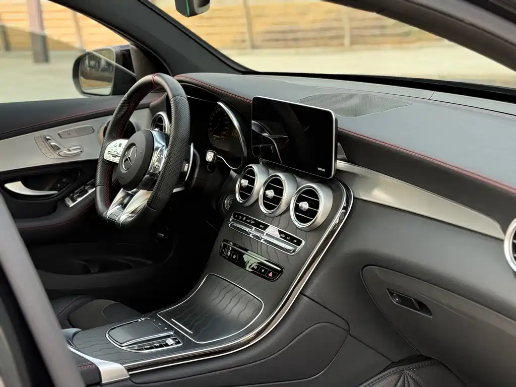 MERCEDES-BENZ GLC COUPE AMG