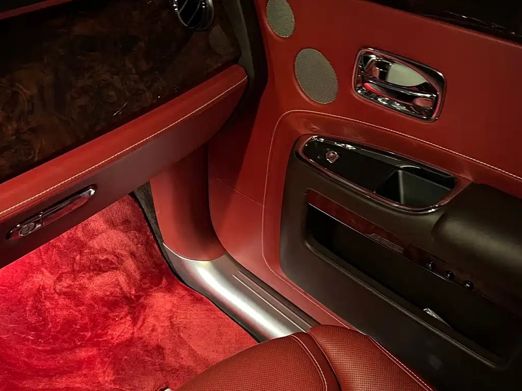 Rolls-Royce Ghost — миниатюра 10