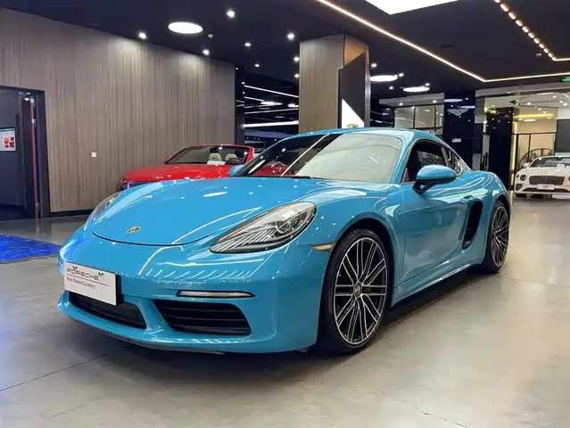 PORSCHE 718