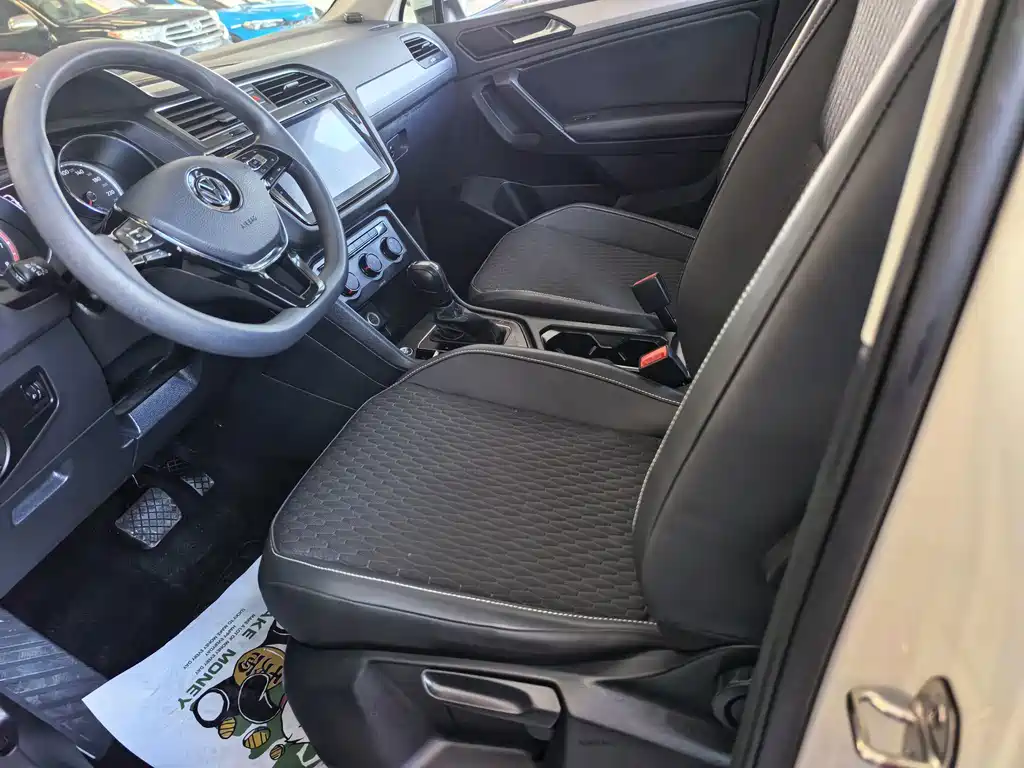 Volkswagen Tiguan L — миниатюра 7