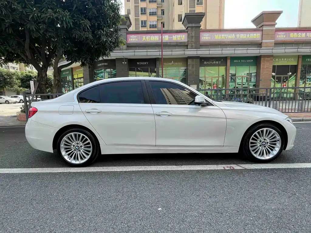 BMW 3 Series — миниатюра 8