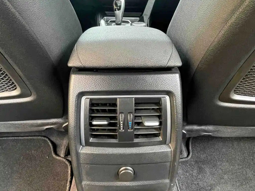 BMW 3 Series — миниатюра 15