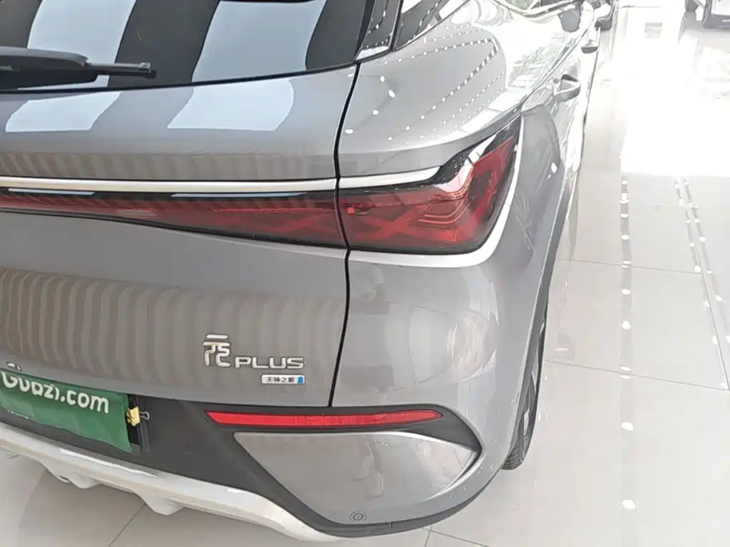 BYD Yuan Plus — миниатюра 8