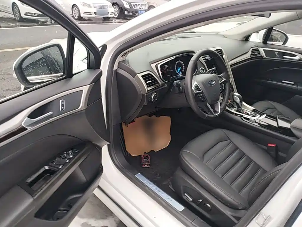 Ford Mondeo — миниатюра 16