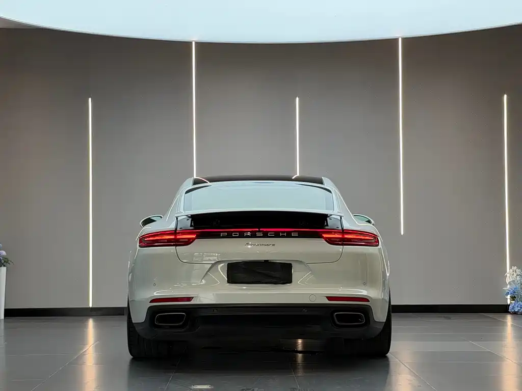 Porsche Panamera — миниатюра 10