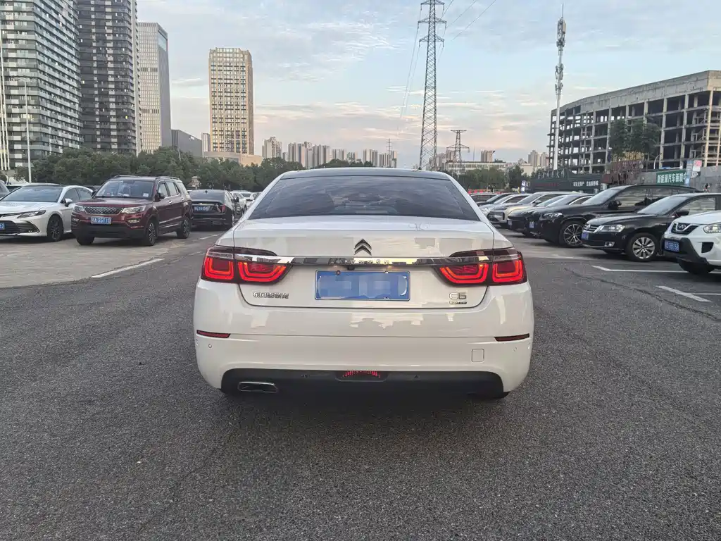 Citroen C6 — миниатюра 5