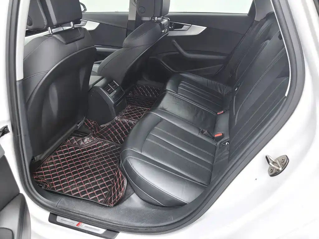 Audi A4L — миниатюра 7