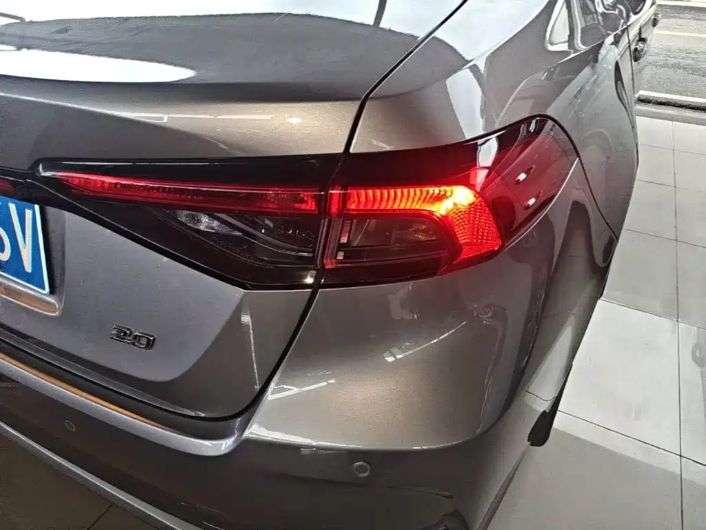 Toyota Allion — миниатюра 8